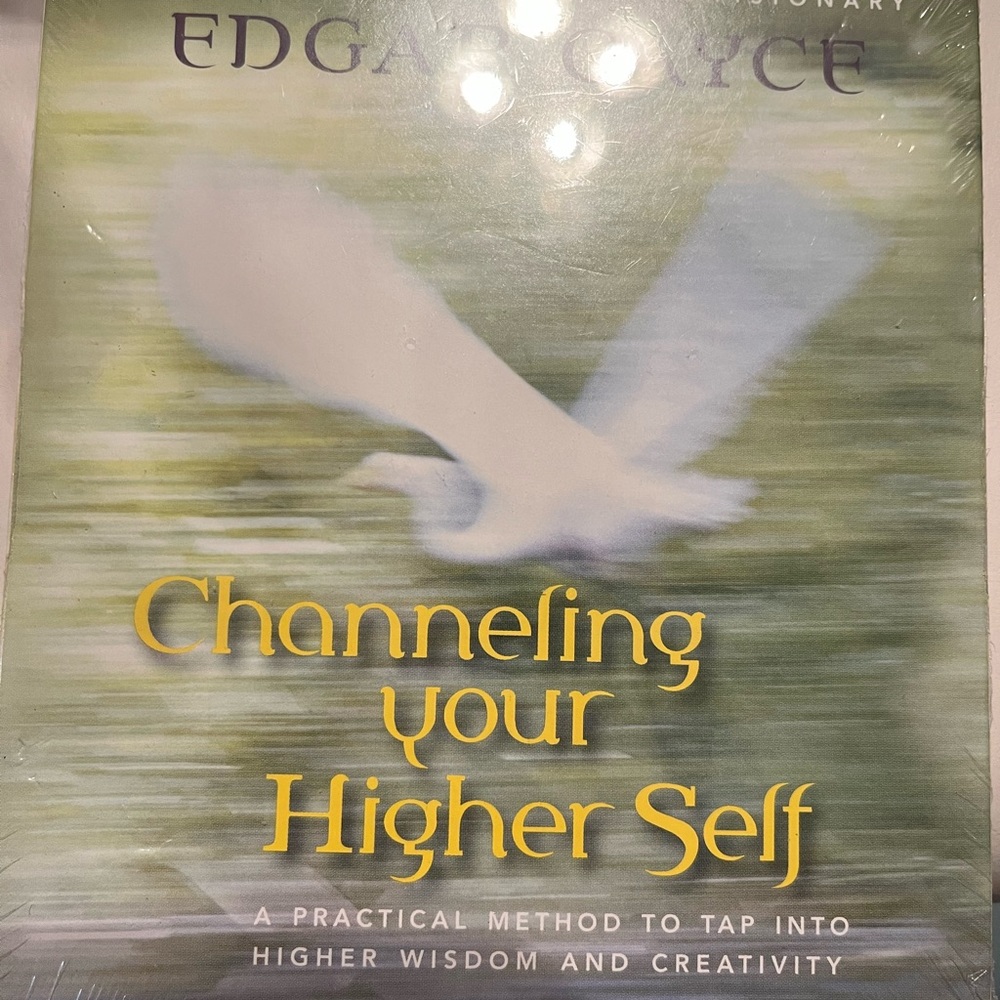 Edgar Cayce  spiritual visionary channeling your higher self